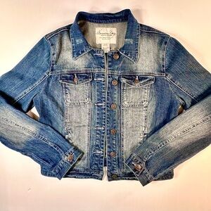 American Rag Blue Denim Jacket Large stretch.